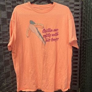 Coral Graphic Tee - 'Grillin Me Softly'